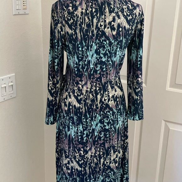 BCBG NWT Adele Wrap Dress - knee length. navy multi. - Picture 6 of 6